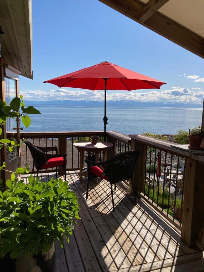 Blitz Beach House Oceanside Suite Powell River Exterior photo