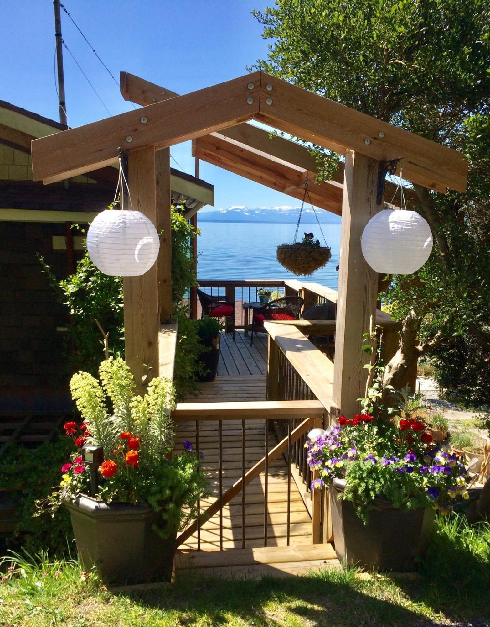 Blitz Beach House Oceanside Suite Powell River Exterior photo