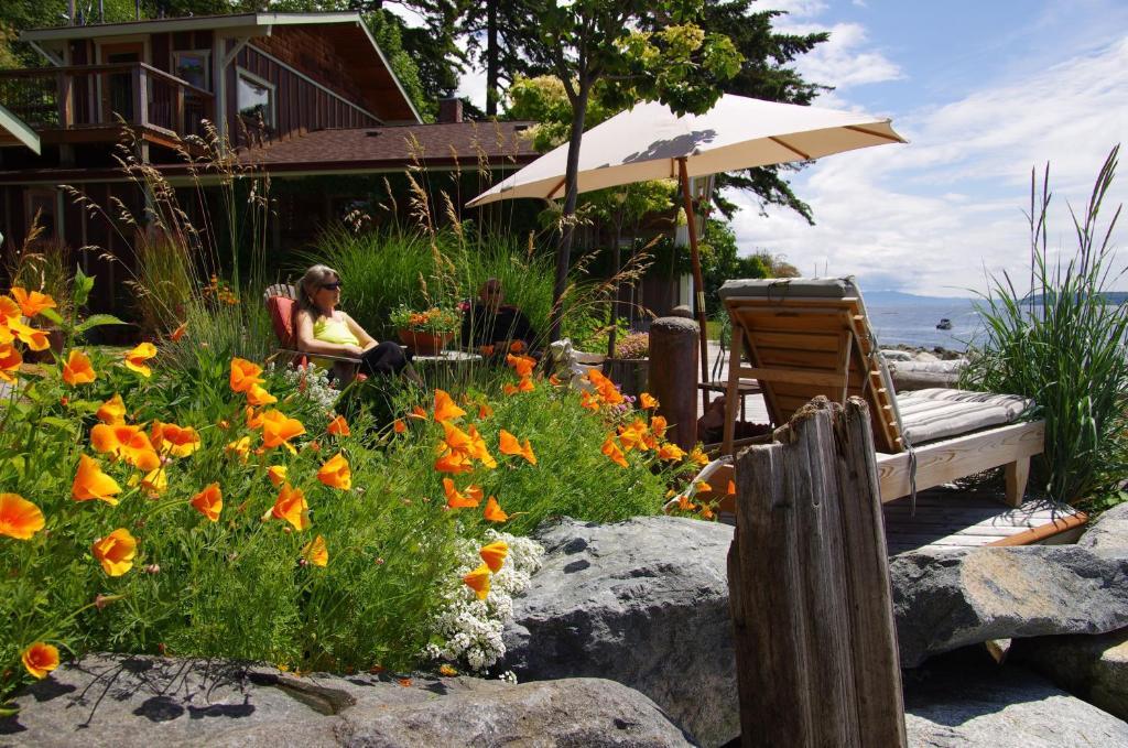 Blitz Beach House Oceanside Suite Powell River Exterior photo